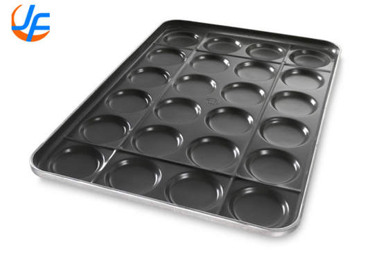 RK Bakeware China Foodservice 42495 Chicago Acciaio metallico alluminato 24 Mould 1.95 oz.