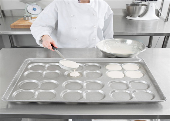 RK Bakeware Cina Foodservice NSF 24 Mould Acciaio alluminato Cluster Hamburger Bun Tray Muffin Top / Cookie Pan