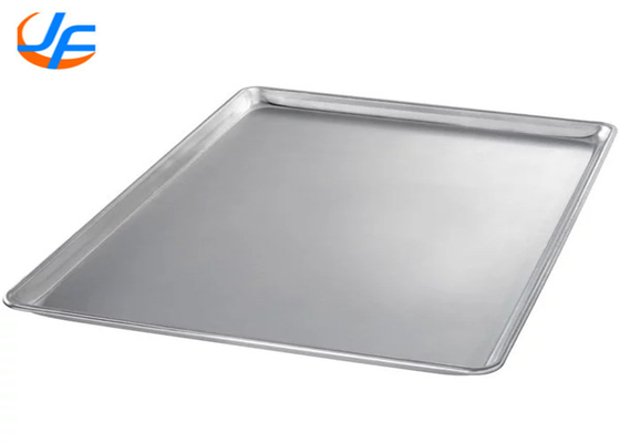 RK Bakeware China 16 calibro Full Size Aluminium Baking Tray Wire in Rim Glazed 15 13/16 &quot;x 21 13/16&quot;