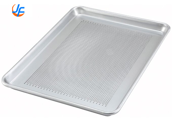 RK Bakeware China Foodservice vassoi da forno perforati in alluminio, 600 x 400 mm