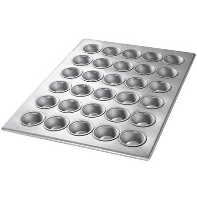 RK Bakeware China Foodservice NSF 903695 Padella antiaderente per noci pecan da 24 tazze