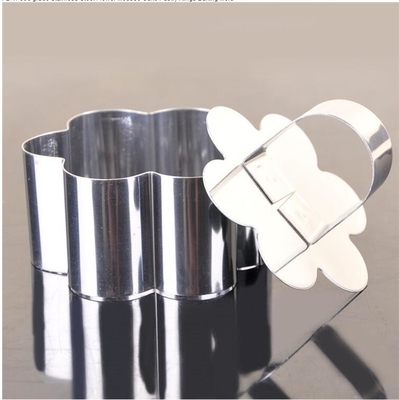 RK Bakeware China Foodservice NSF Mini Cooking Flower Cake Stampi di latta per la cottura, Funny SS Pasty Cake Ring