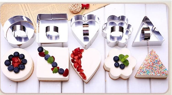 RK Bakeware Cina Foodservice NSF Triangolo Mousse Cake Ring Acciaio inossidabile Ring Mold Cut Biscotti Cake Bakeware Mold
