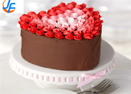 RK Bakeware China Foodservice NSF 142*134*55 Acciaio in alluminio Forma di cuore Torta Padella a fondo sciolto