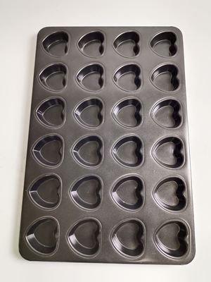 Muffin di alluminio Pan Tray di forma del cuore della tazza 600*400*30 di Stickproof 24