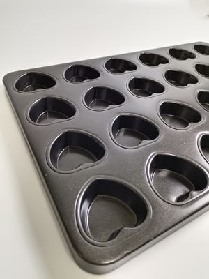 Muffin di alluminio Pan Tray di forma del cuore della tazza 600*400*30 di Stickproof 24