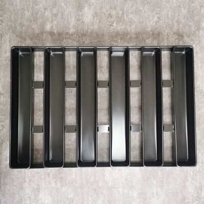 Il silicone 6 attaccato in profondità disegnato non attacca le baguette Tray Mould